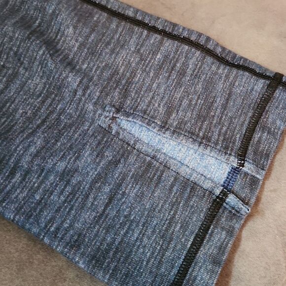 Lululemon Size 10 Leggings With Slits Cropped Pants - Picture 5 of 7